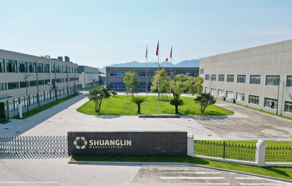 华体在线平台_华体(中国)模具荣膺“中国模具重点骨干企业”荣誉称号